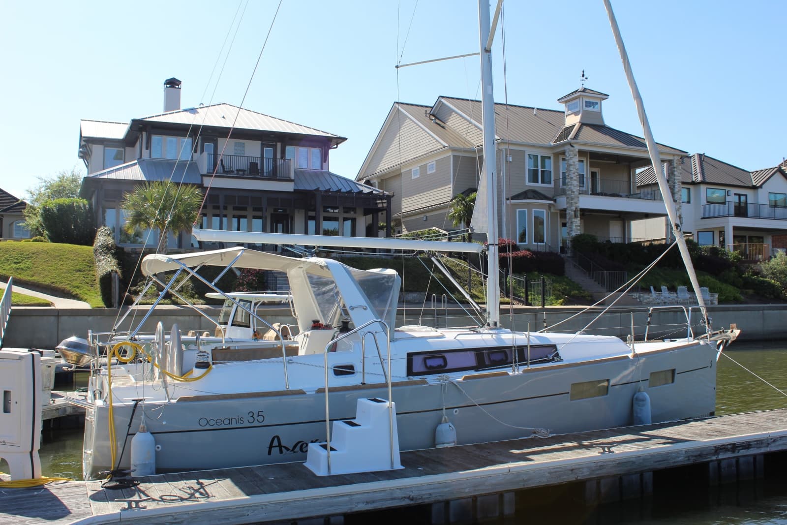 2016 Beneteau 35 Oceanis