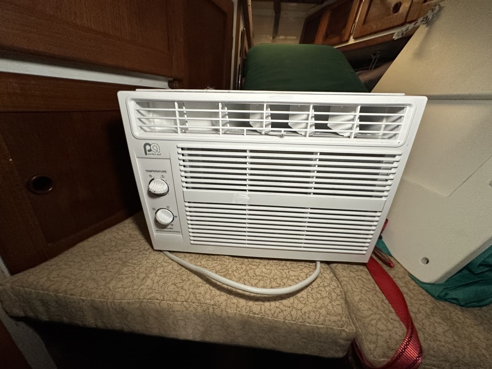 1976 Valiant Valiant 40