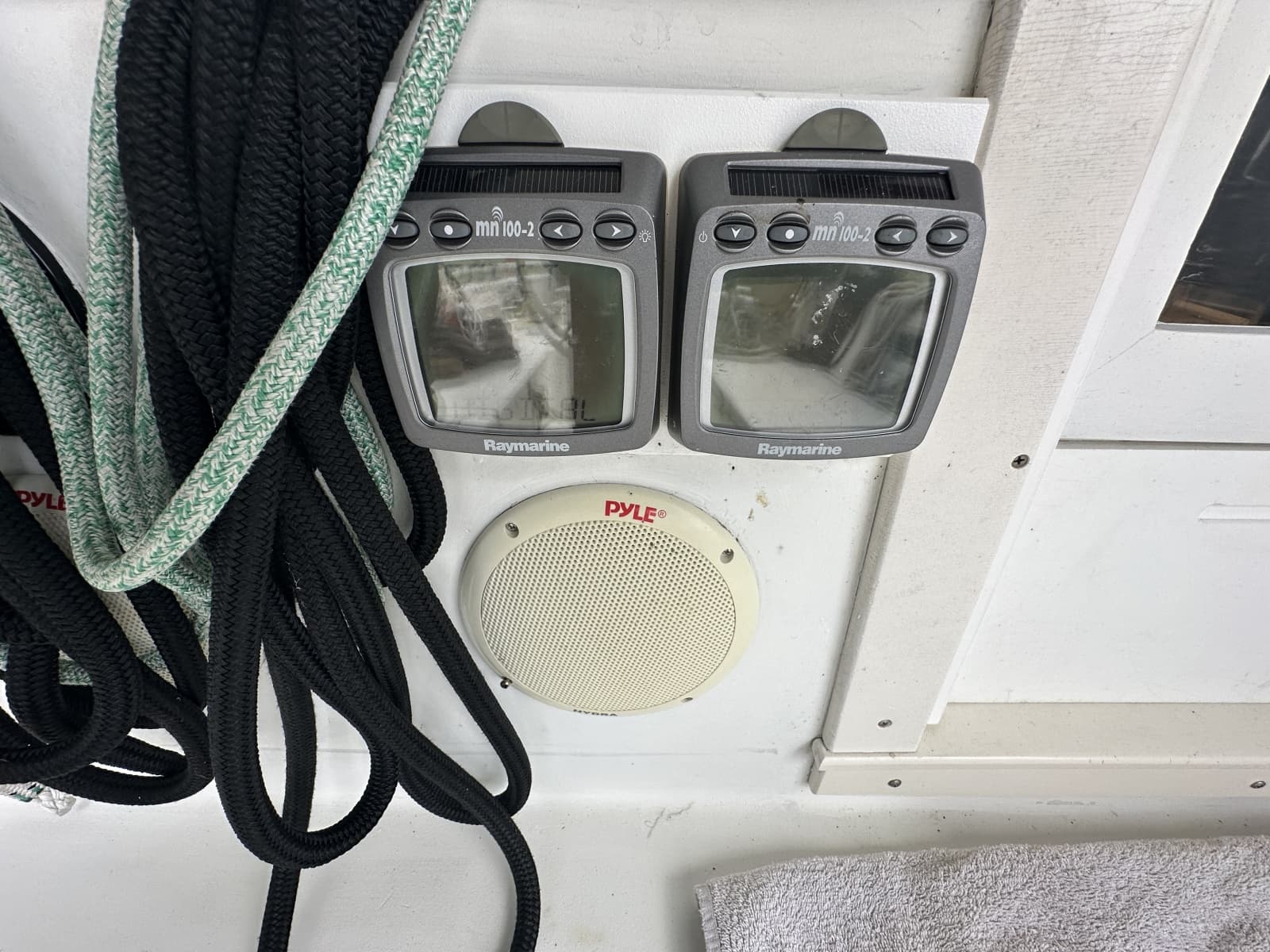 1976 Valiant Valiant 40