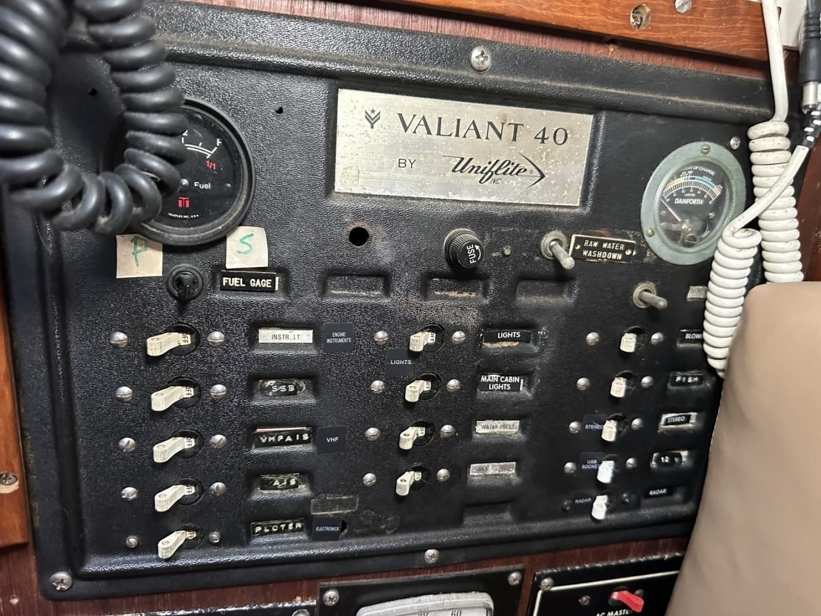 1976 Valiant 40 - Photo 144