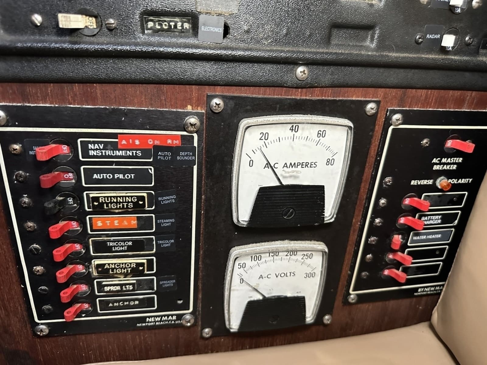 1976 Valiant 40 - Photo 145