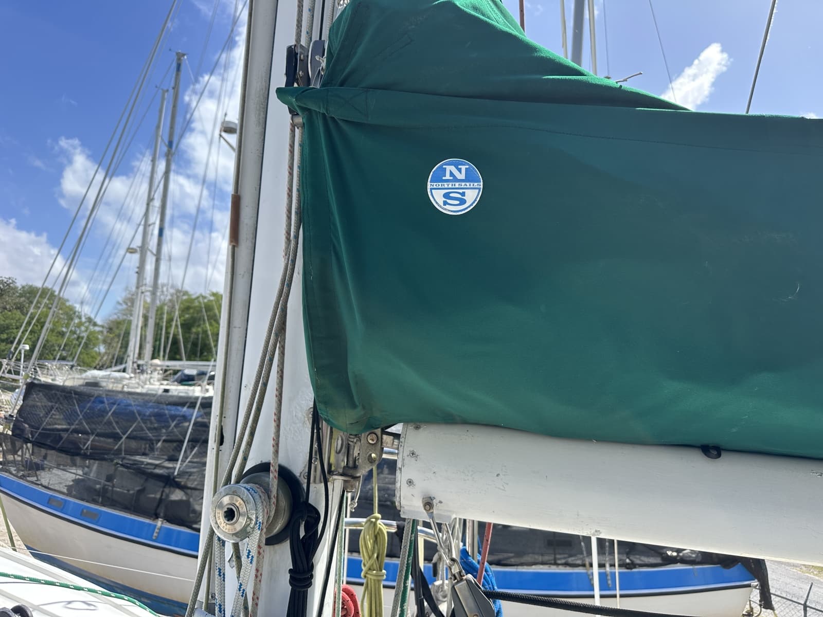 1976 Valiant Valiant 40