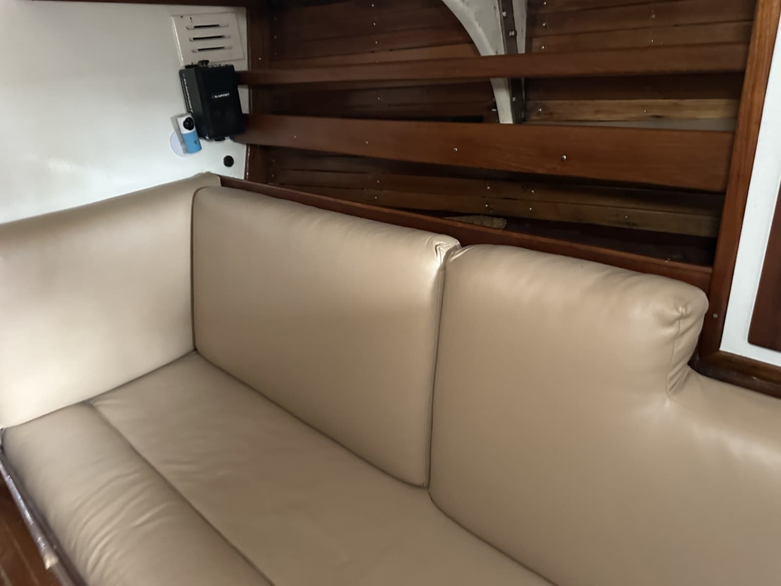 1976 Valiant Valiant 40