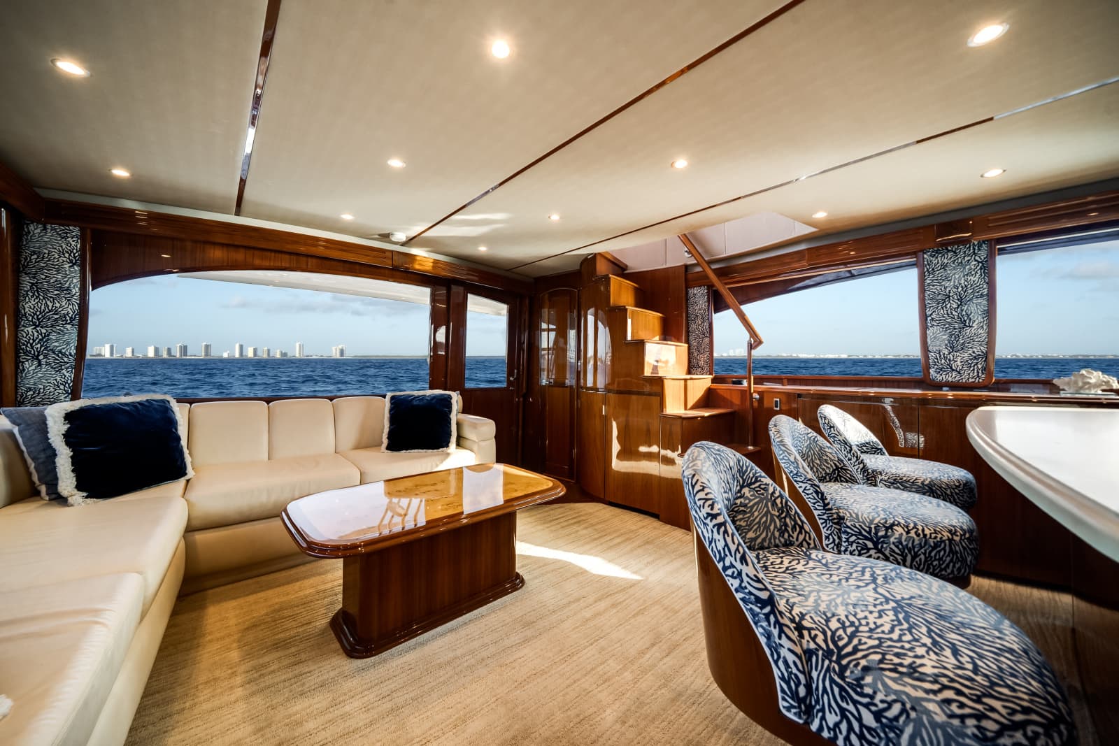 2015 Viking 70 CV ENCLOSED BRIDGE