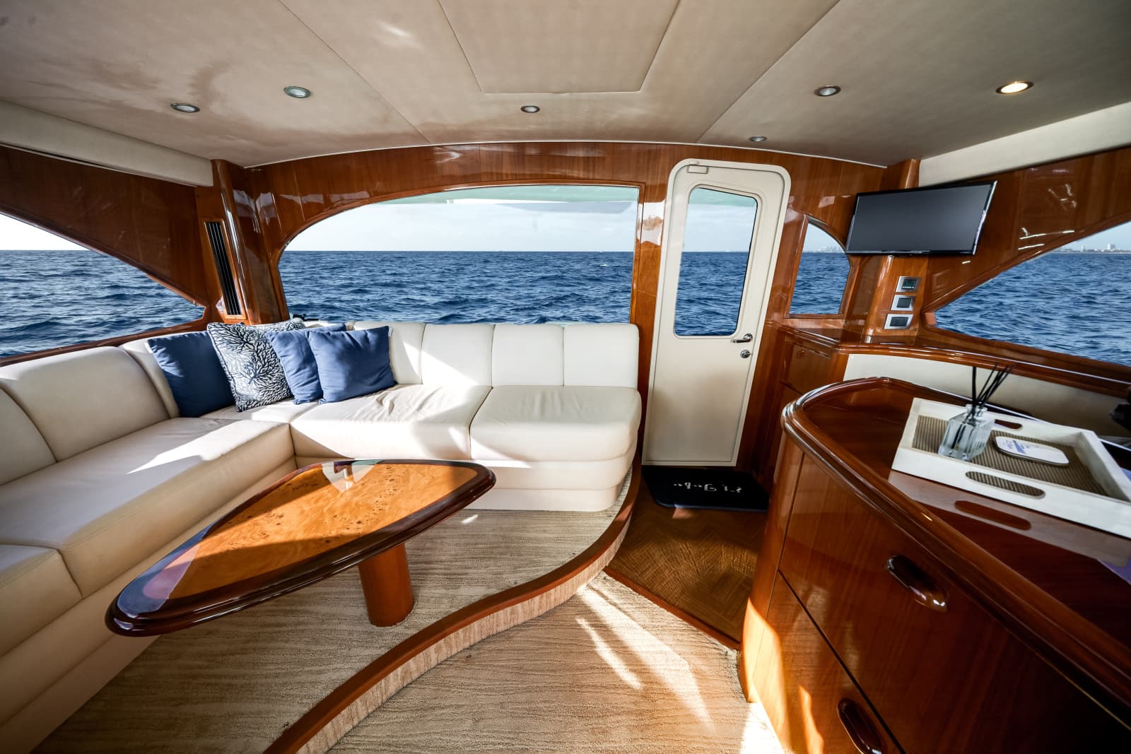 2015 Viking 70 CV ENCLOSED BRIDGE