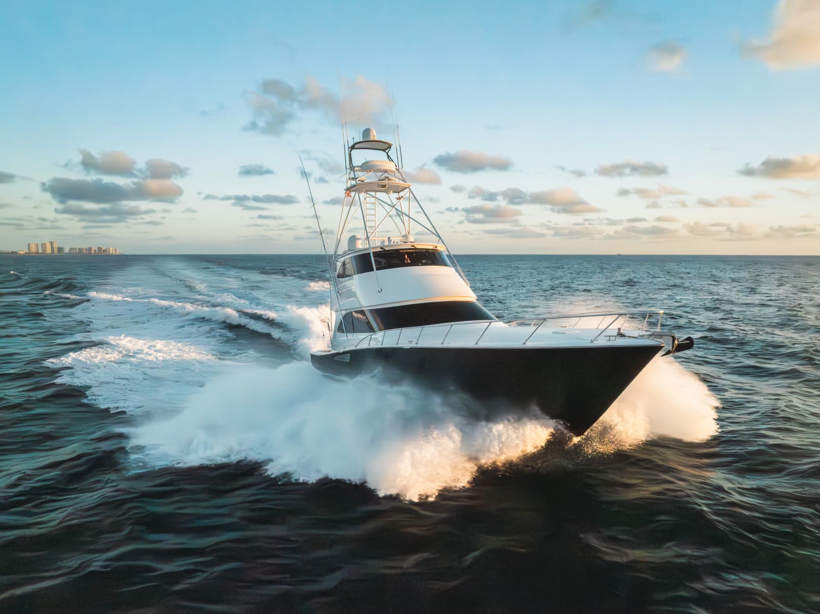 2015 Viking 70 CV ENCLOSED BRIDGE