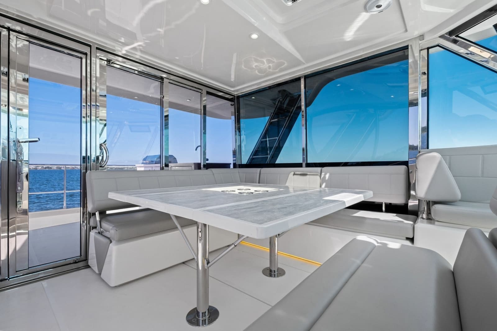 2022 54 Aquila Powercat 'Remarkable I'