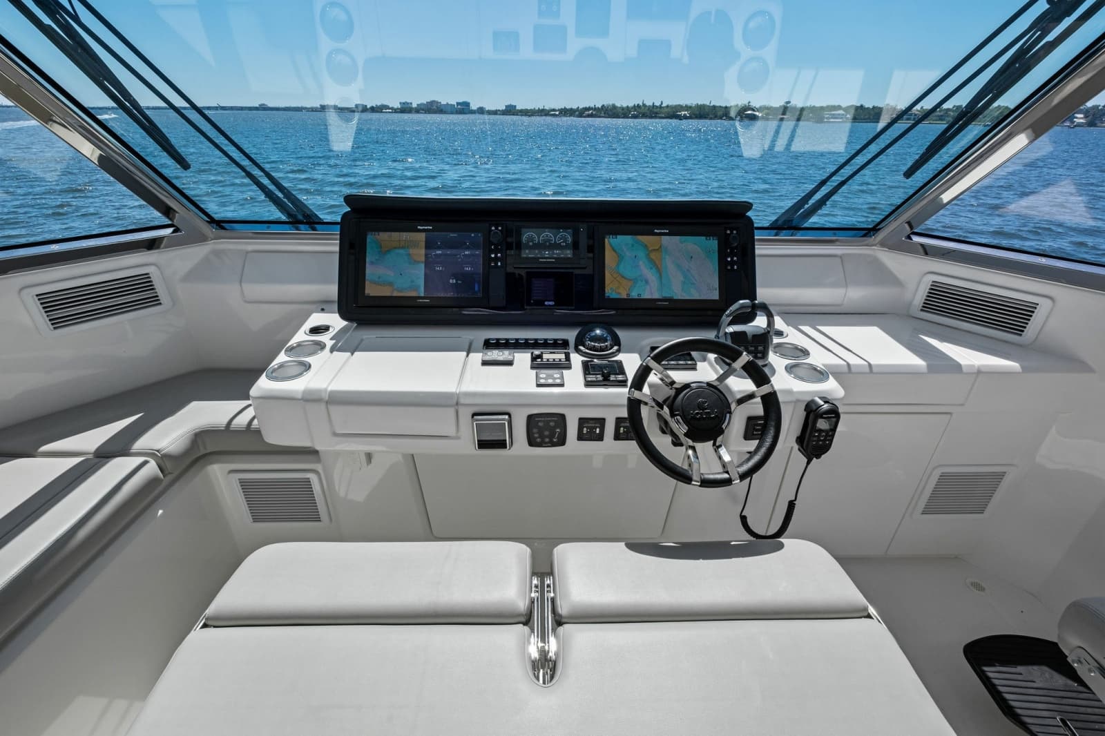 2022 54 Aquila Powercat 'Remarkable I'