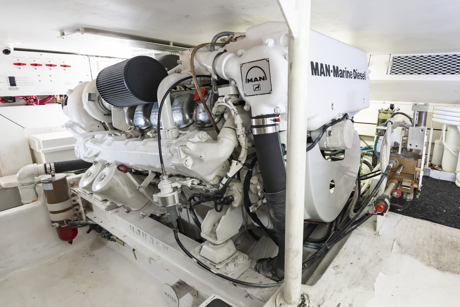 60VikingDarkHorse087