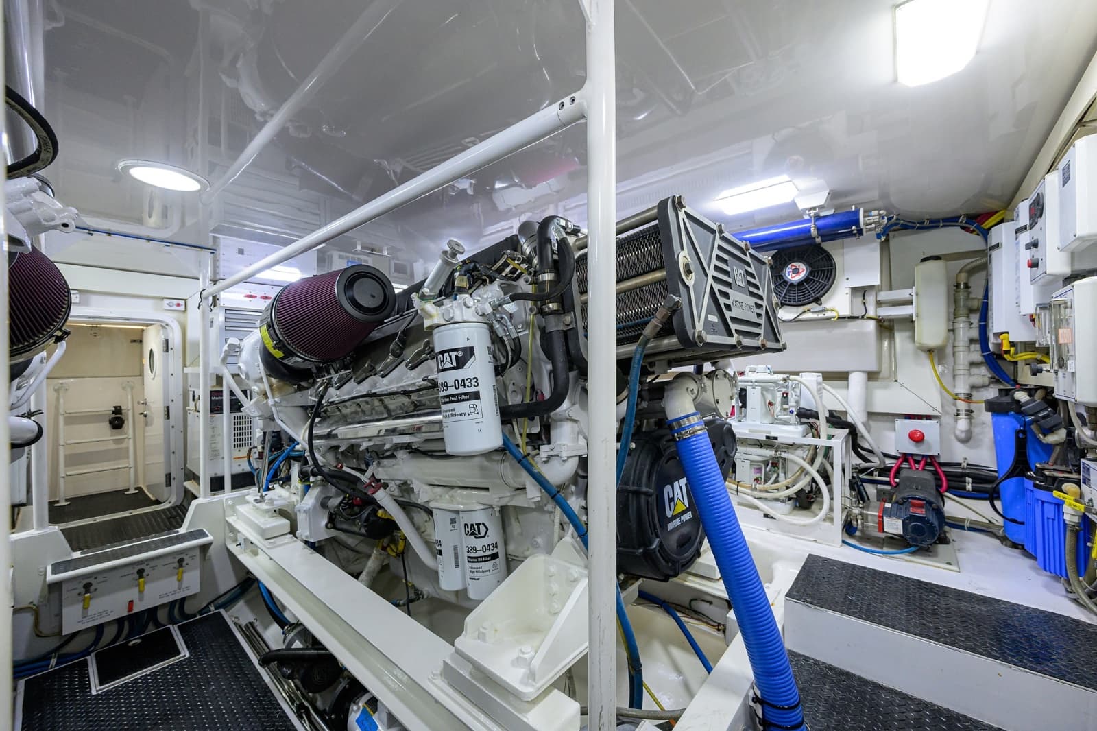 Viking 68 - BLOWFISH3 - Engine Room