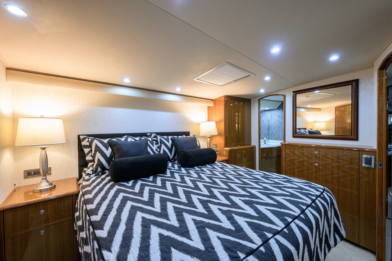 Viking 68 - BLOWFISH3 - Master Stateroom