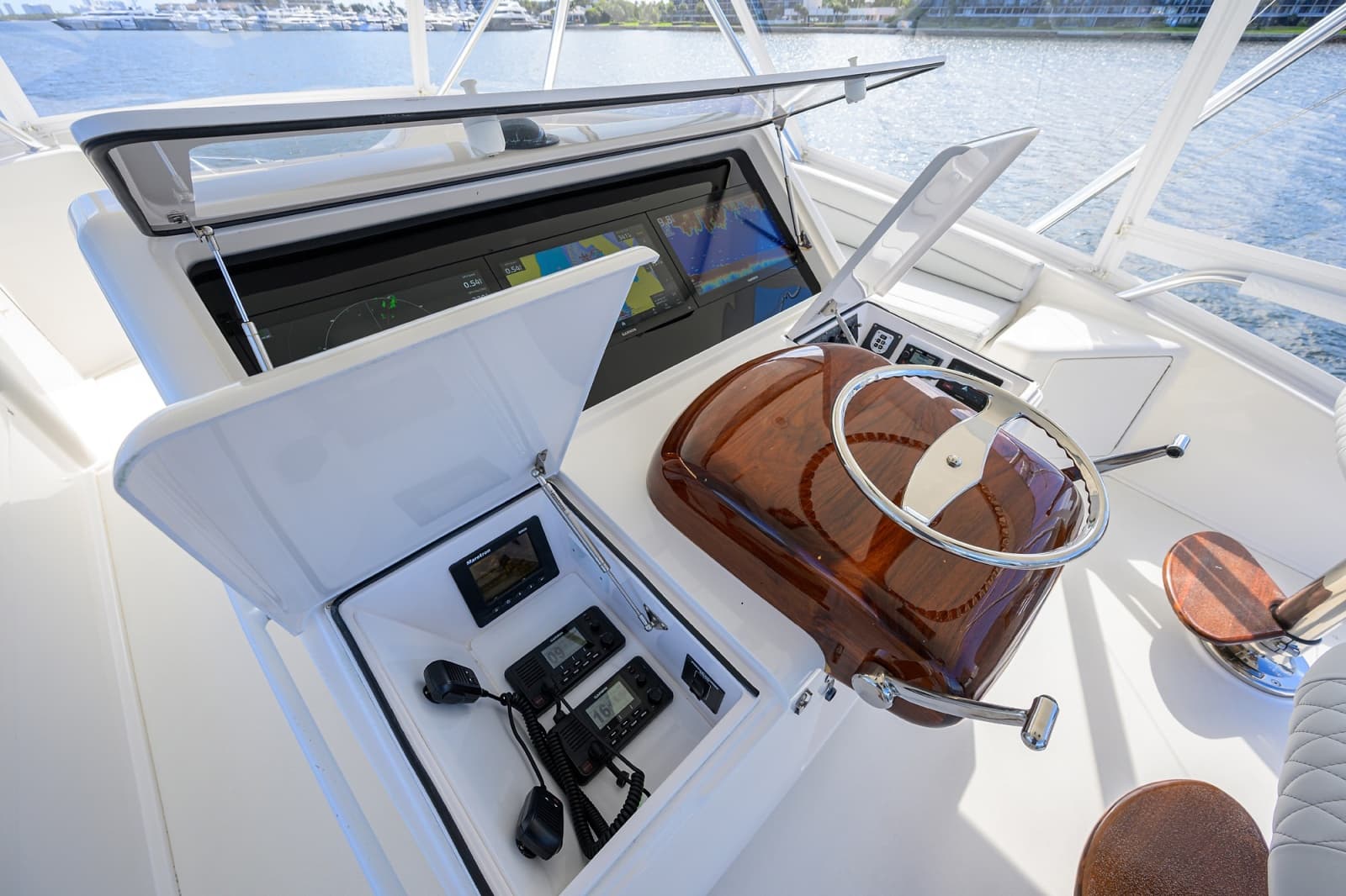 Viking 68 - BLOWFISH3 - Flybridge Helm Station 