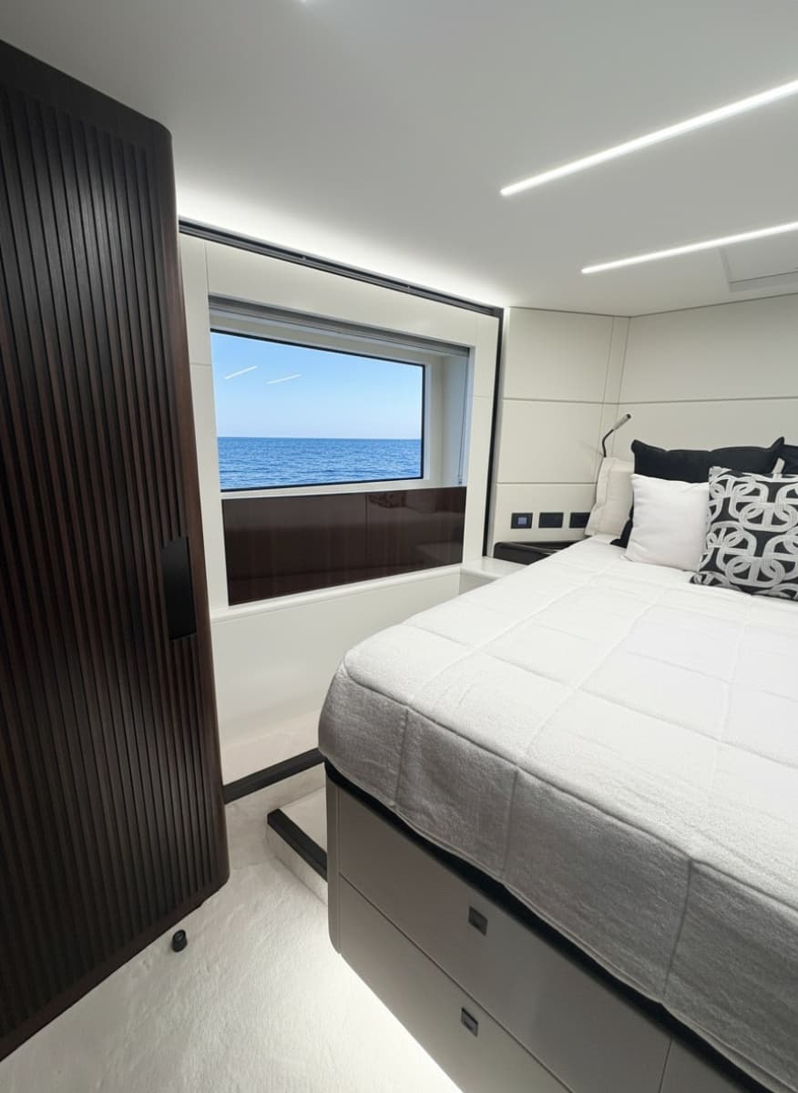 2026 Astondoa 66 Flybridge