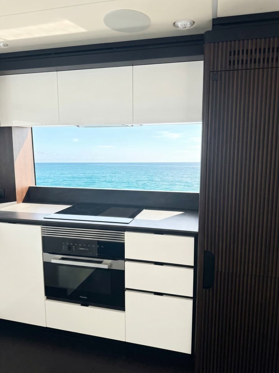 2026 Astondoa 66 Flybridge