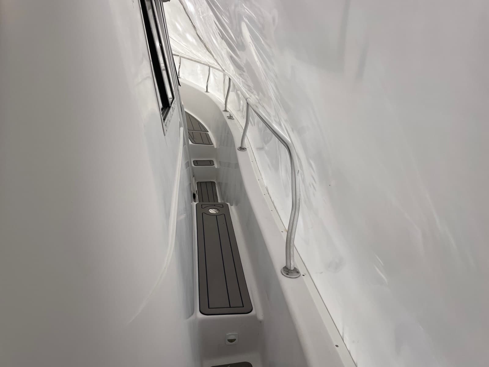 1998 Mainship 350 Trawler