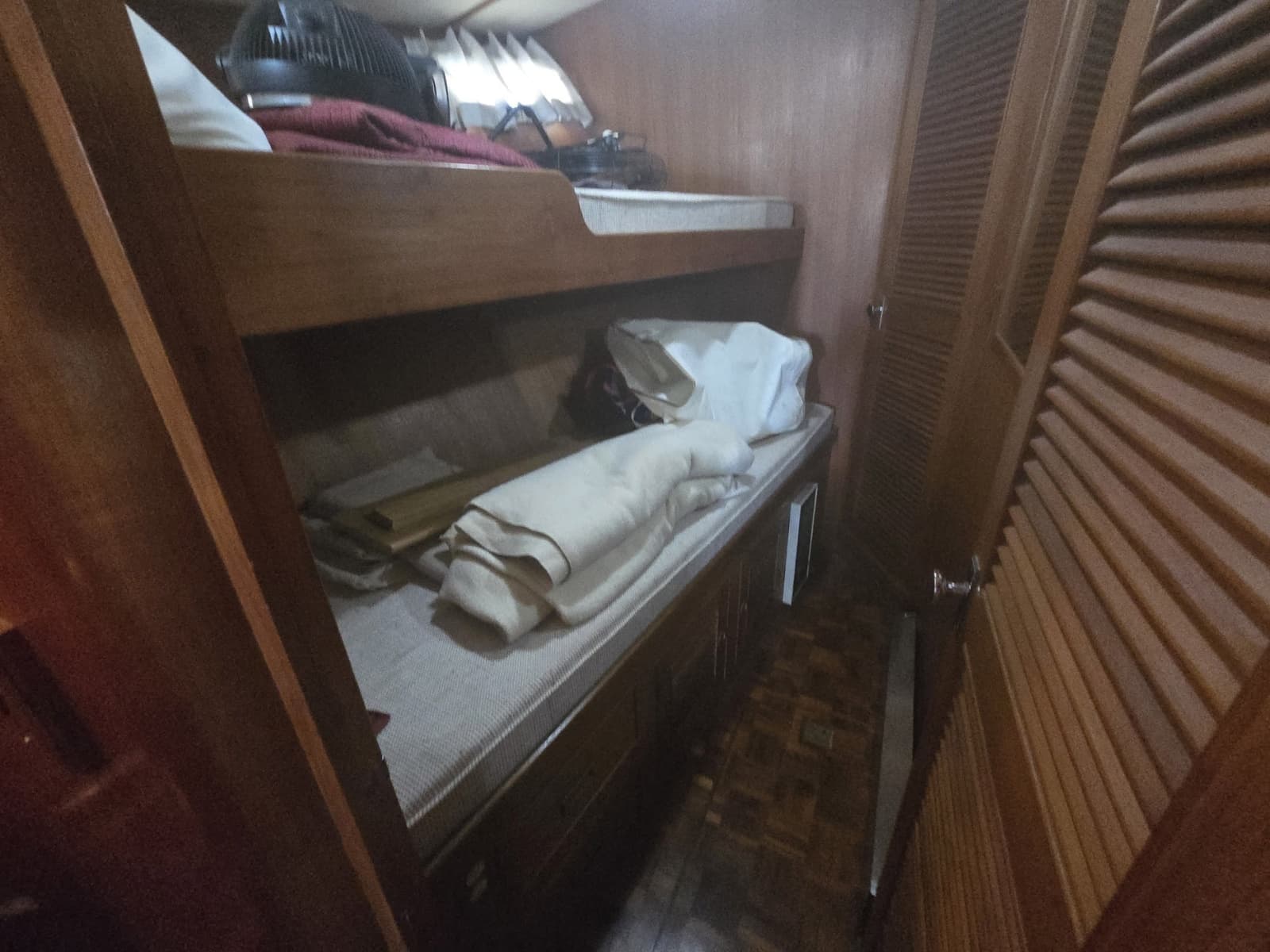 1982 Ocean Alexander 