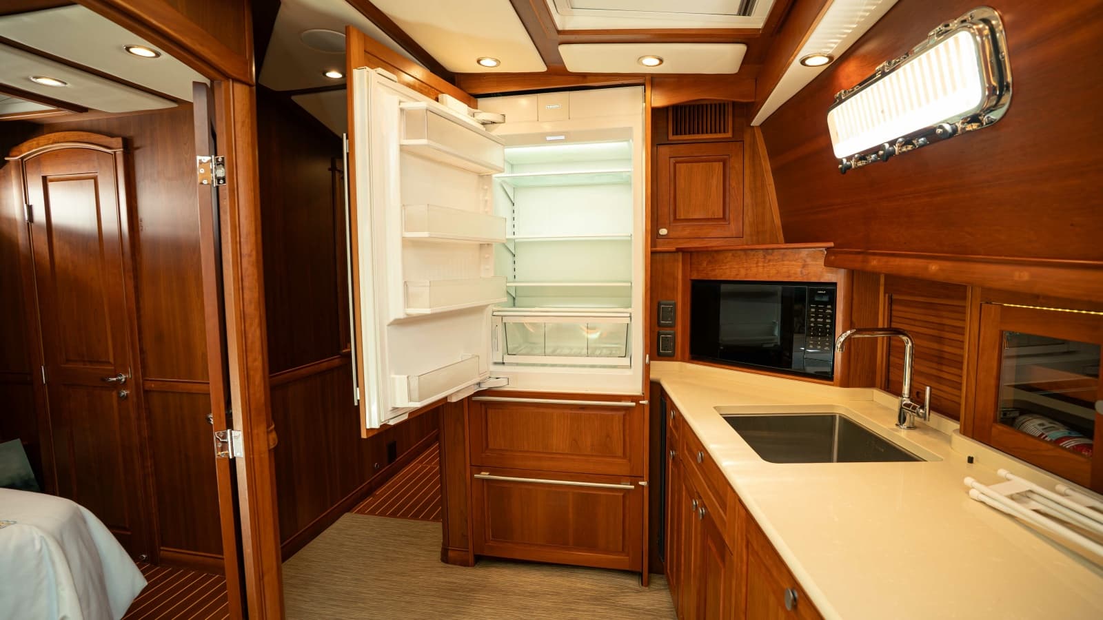 2018 Sabre 66 Dirigo