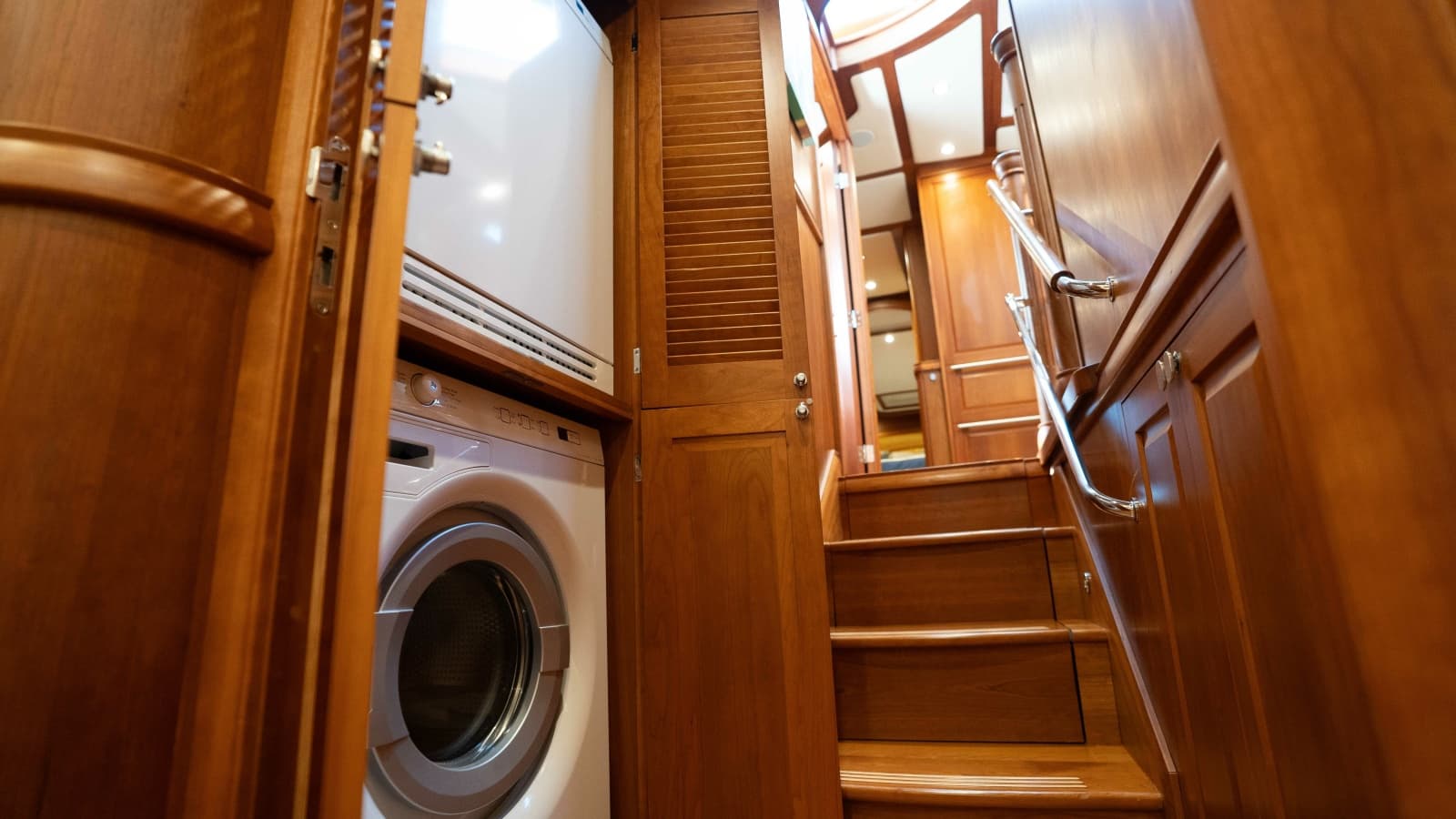 2018 Sabre 66 Dirigo