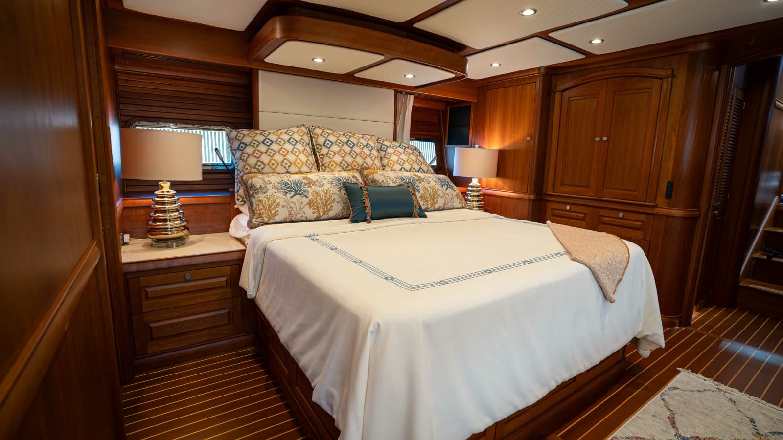 2018 Sabre 66 Dirigo