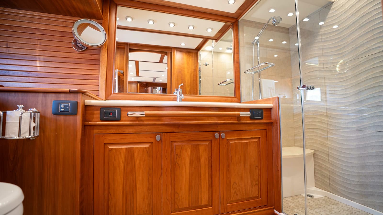 2018 Sabre 66 Dirigo