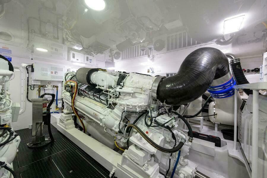 Viking 72 TAMI ANN - Engine Room