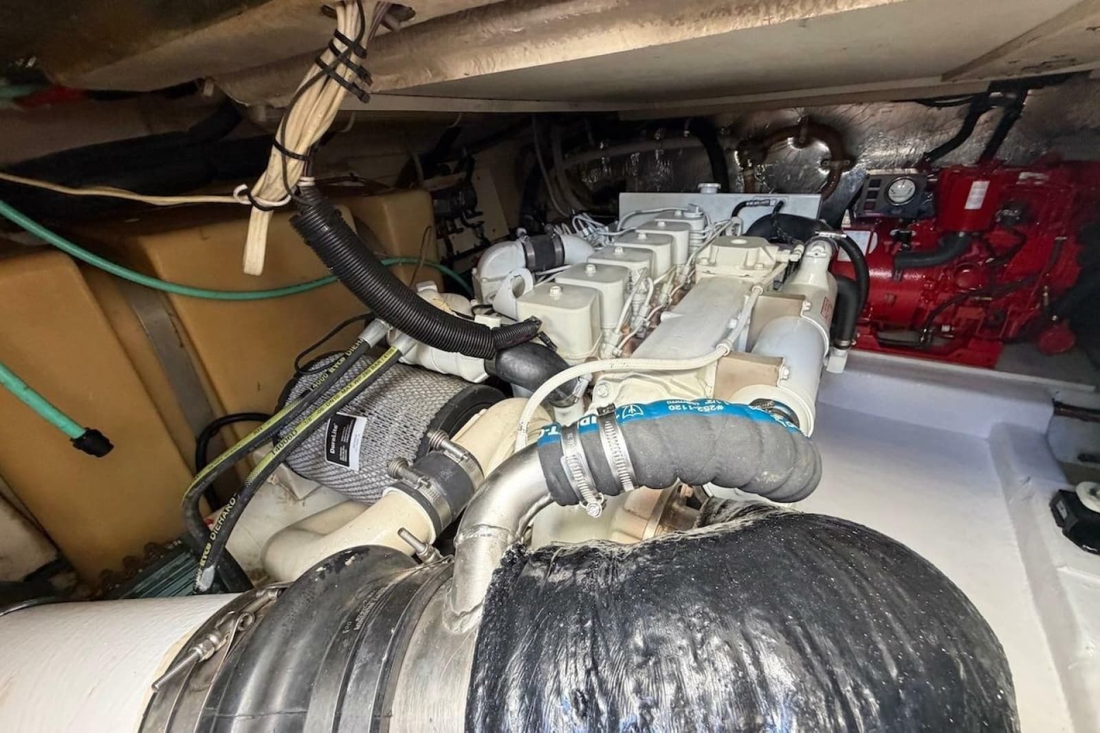 2005 Riviera 37 Flybridge