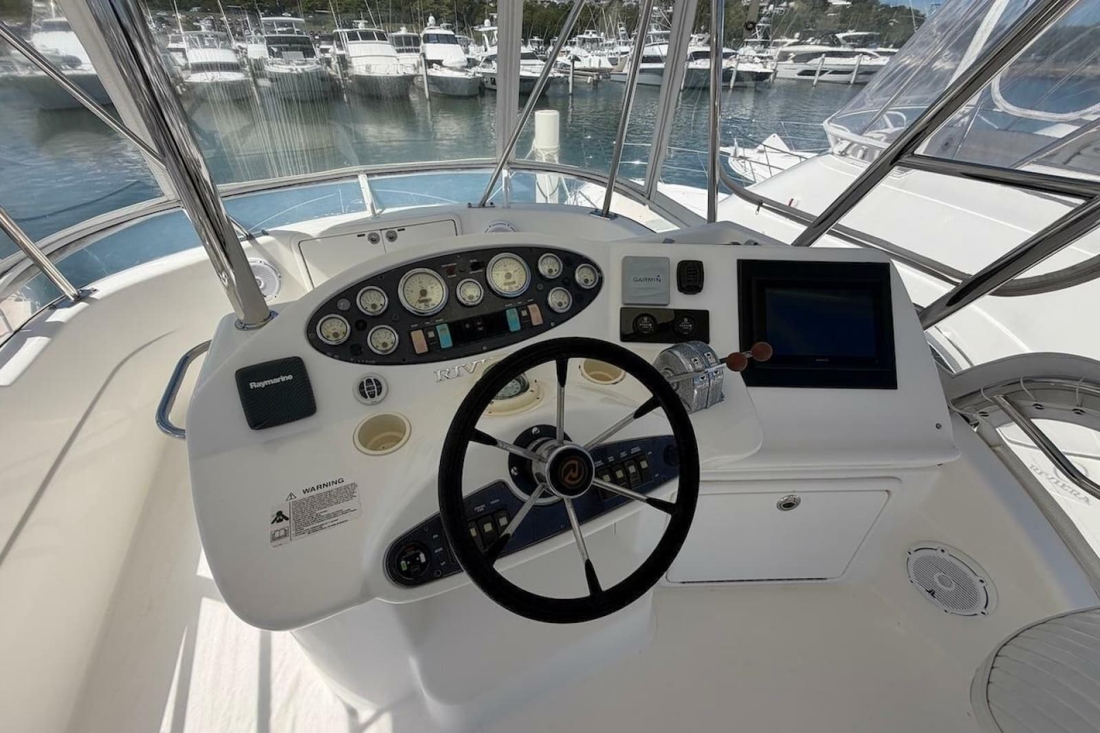 2005 Riviera 37 Flybridge