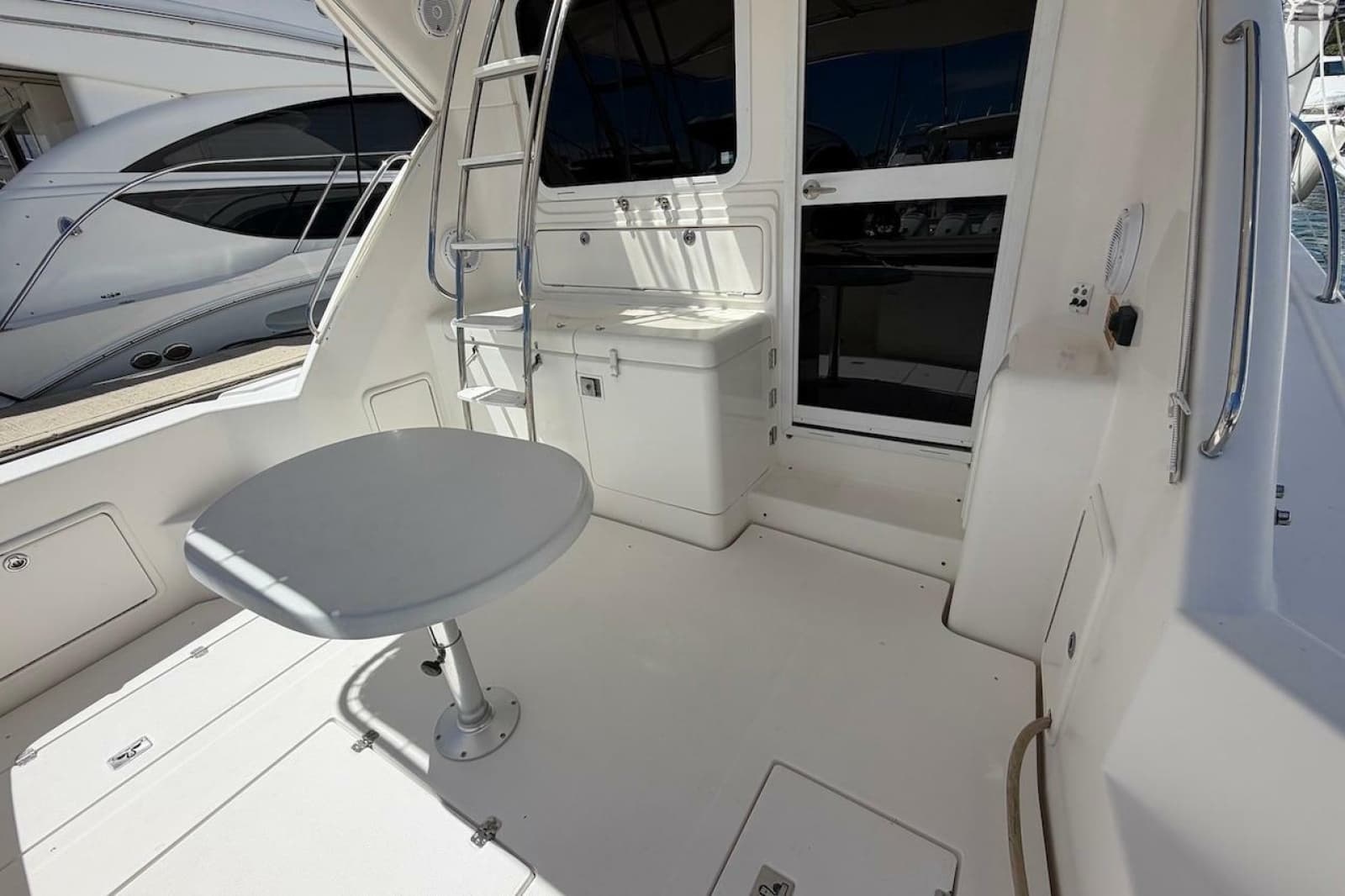 2005 Riviera 37 Flybridge