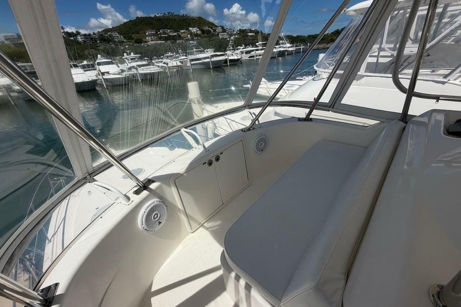 2005 Riviera 37 Flybridge