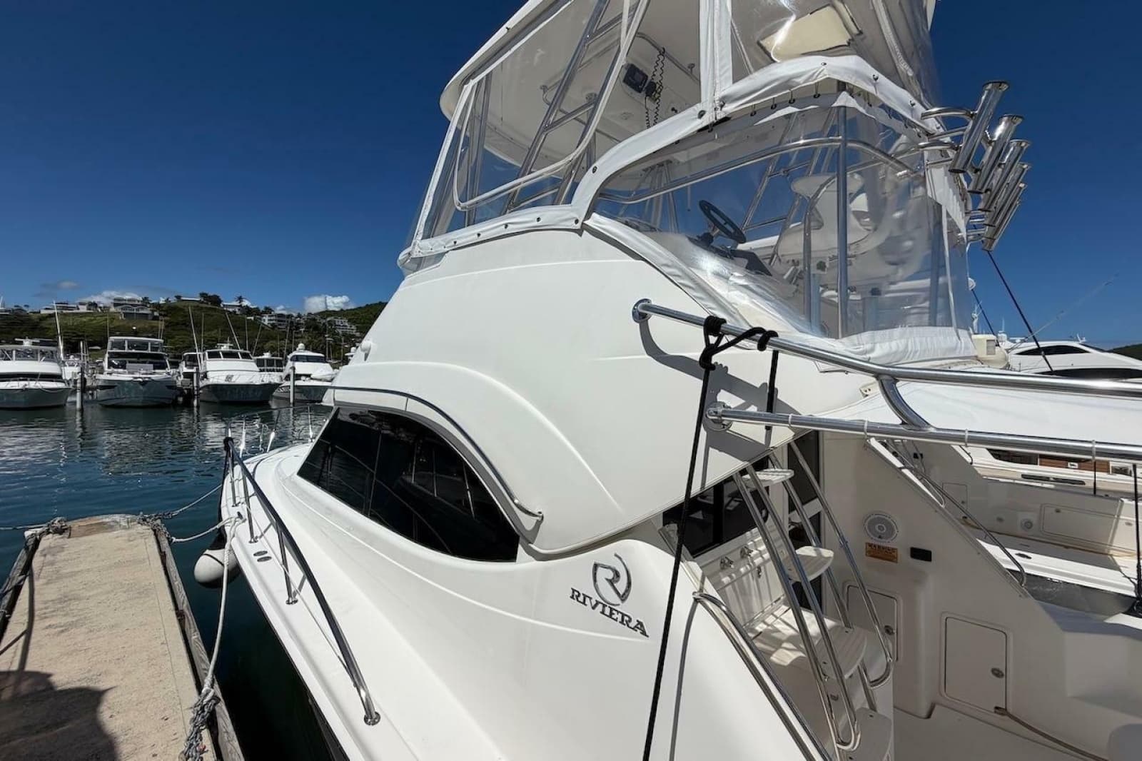 2005 Riviera 37 Flybridge