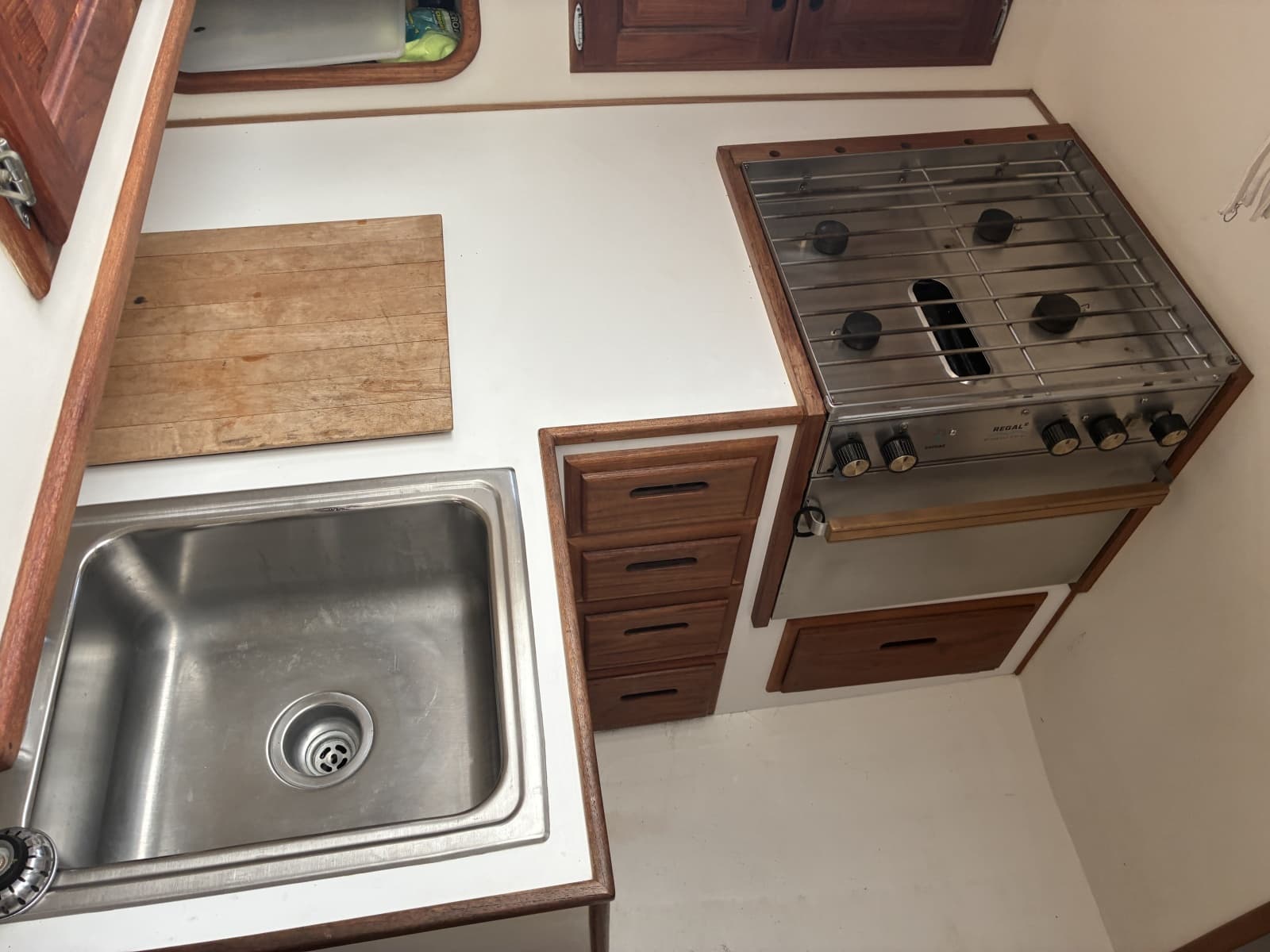 1989 Duffy 35 Flybridge - Galley