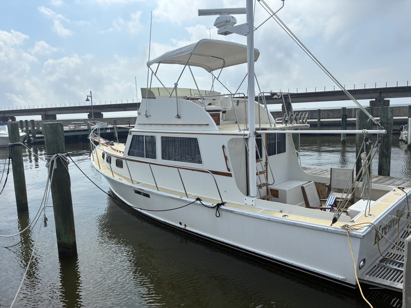 1989 Duffy 35 Flybridge - Portside
