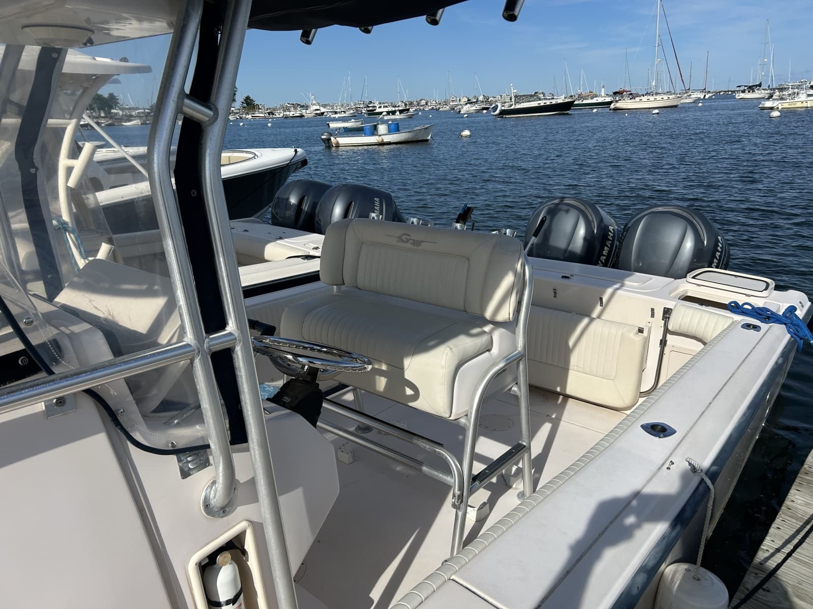 2004 Grady-White Chase 273