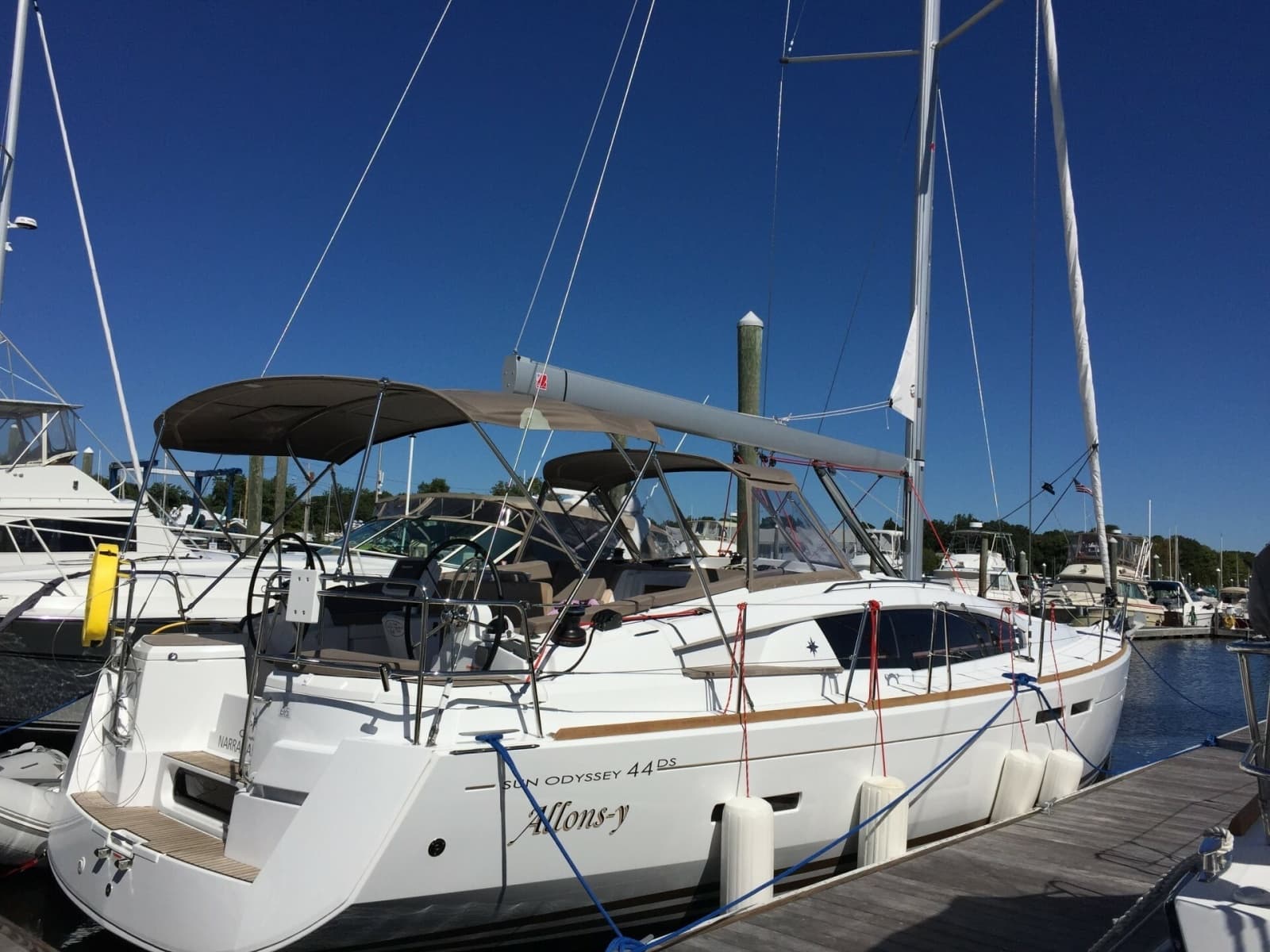 2016 Jeanneau 44 DS