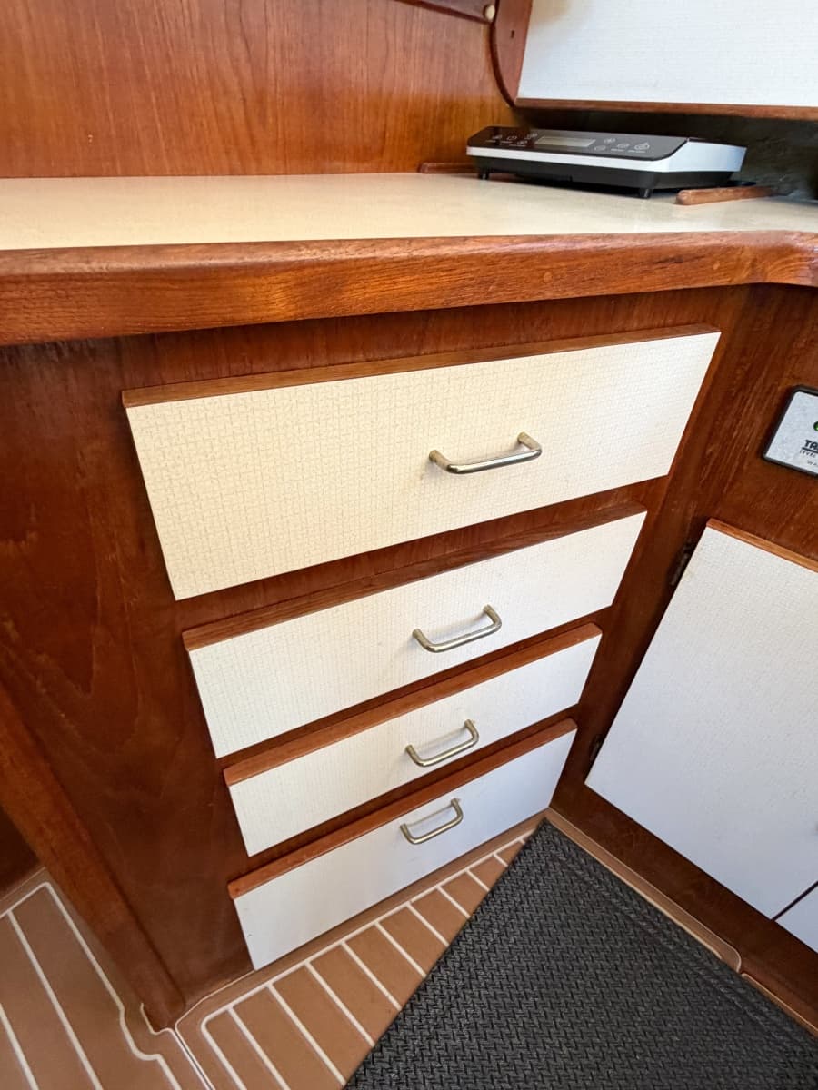 1988 Pacemaker 36 Convertible