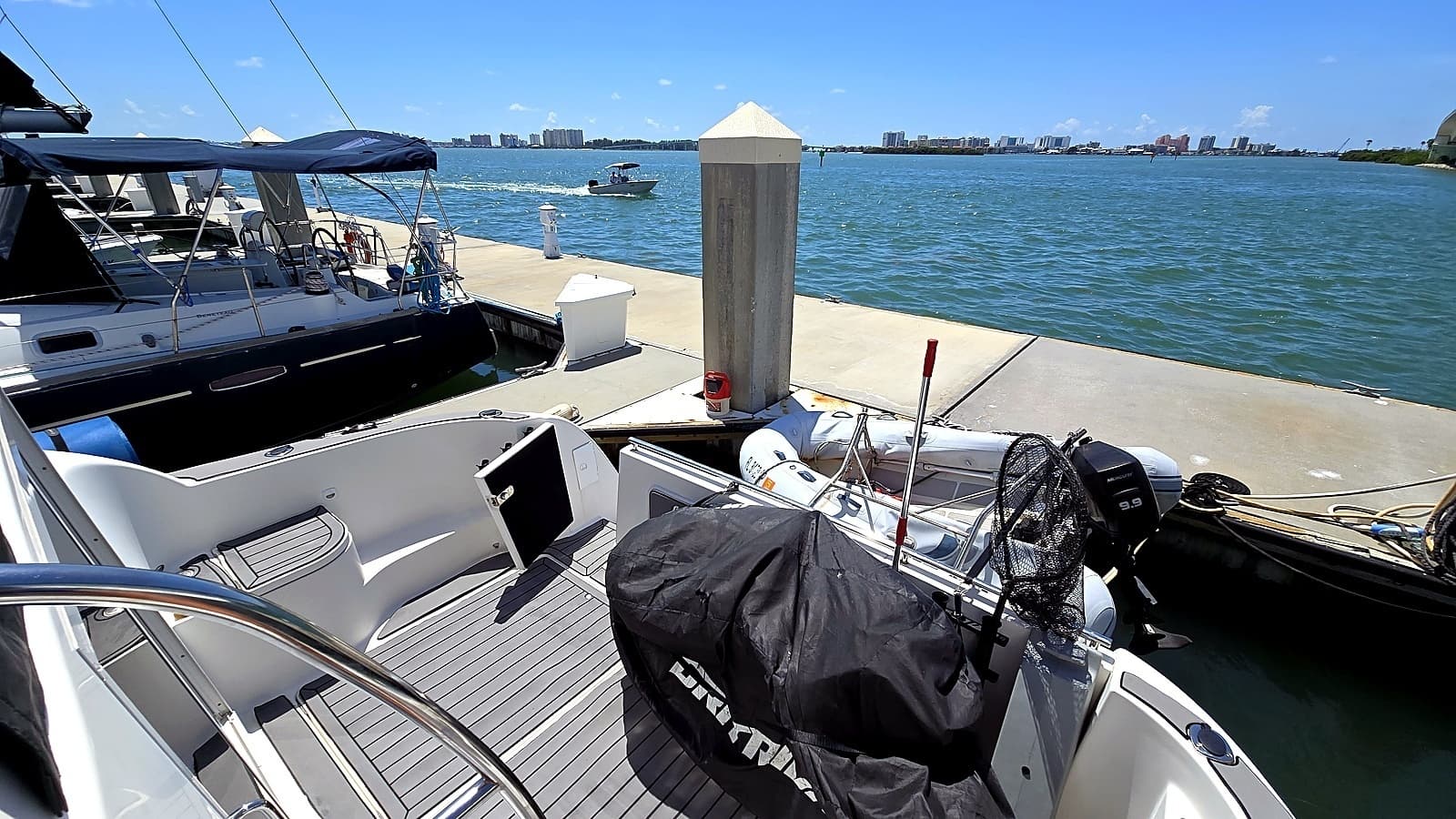 2004 Meridian 459 Aft Cabin Cockpit Motor Yacht - Photo 15