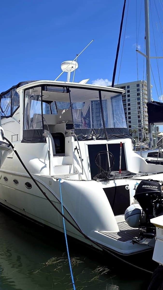 2004 Meridian 459 Aft Cabin Cockpit Motor Yacht - Photo 4