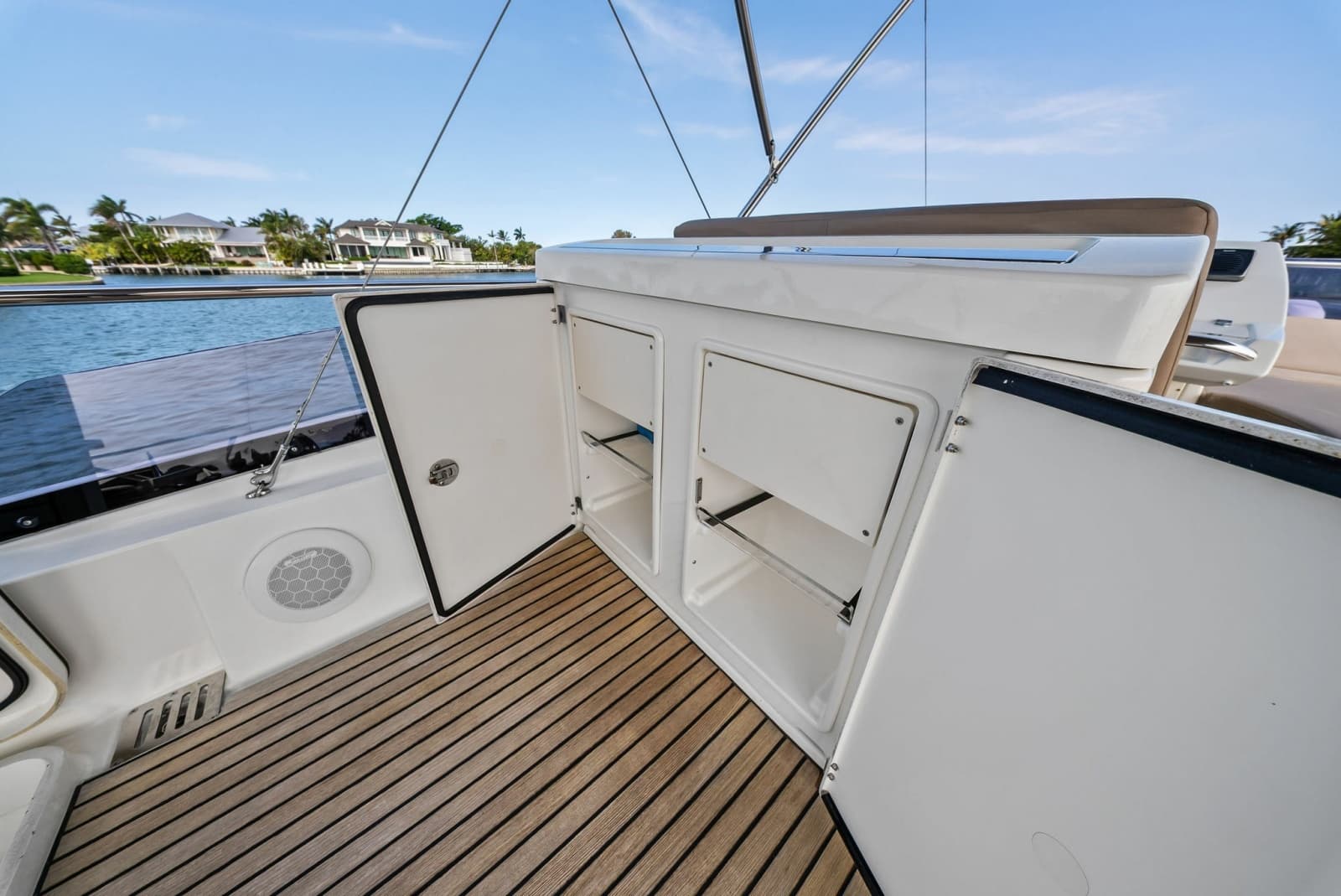 2015 Prestige 550 'Legacy'