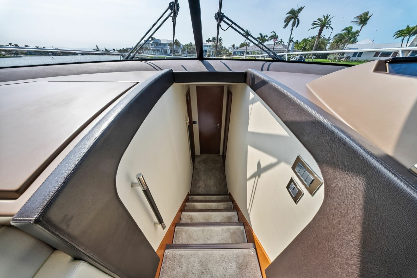 2015 Prestige 550 'Legacy'