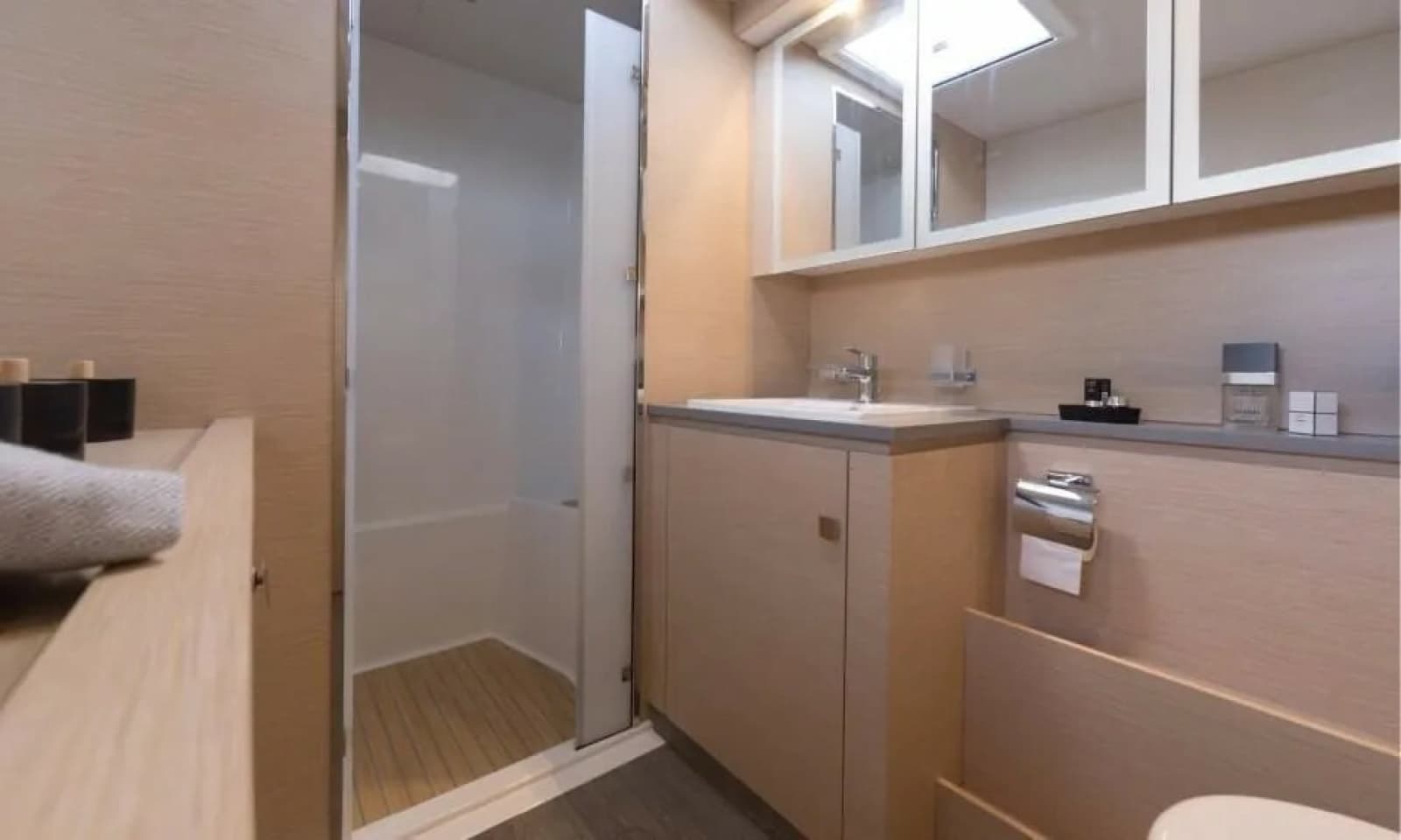 2018 Fountaine Pajot MY 44