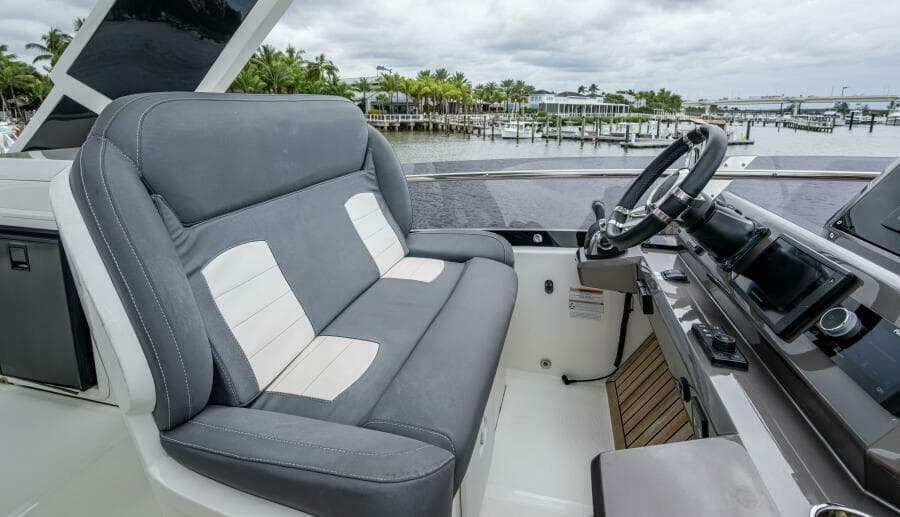 2020 Galeon 550 Fly
