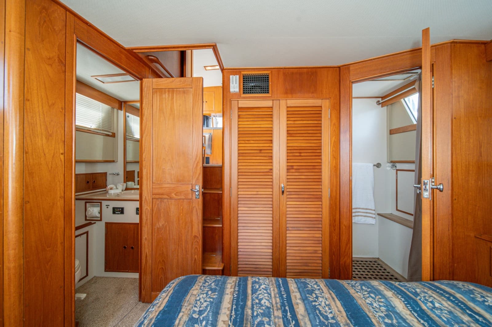 1987 Grand Banks 47 motoryacht