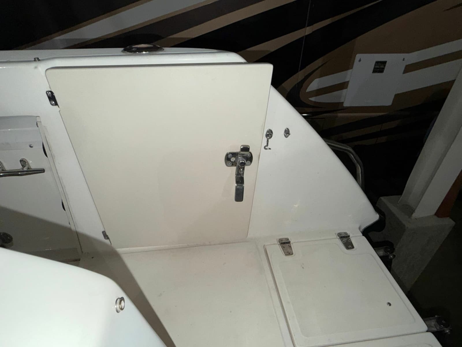 2001 Boston Whaler 26 Conquest