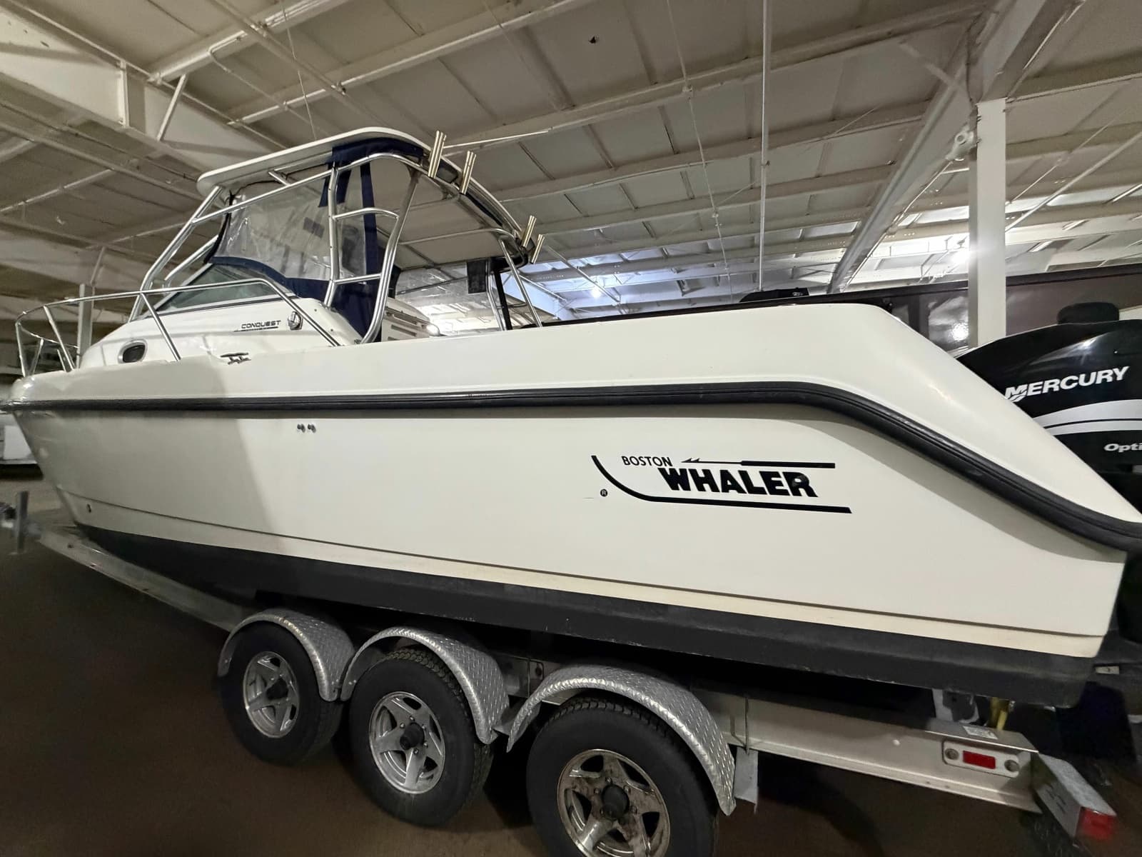2001 Boston Whaler 26 Conquest