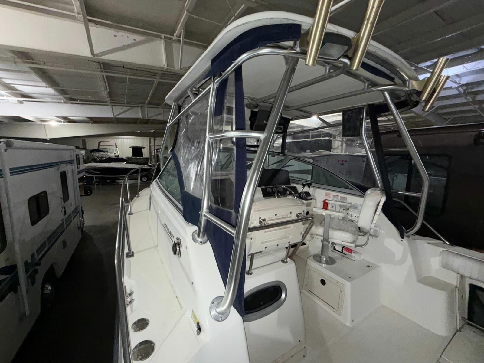 2001 Boston Whaler 26 Conquest