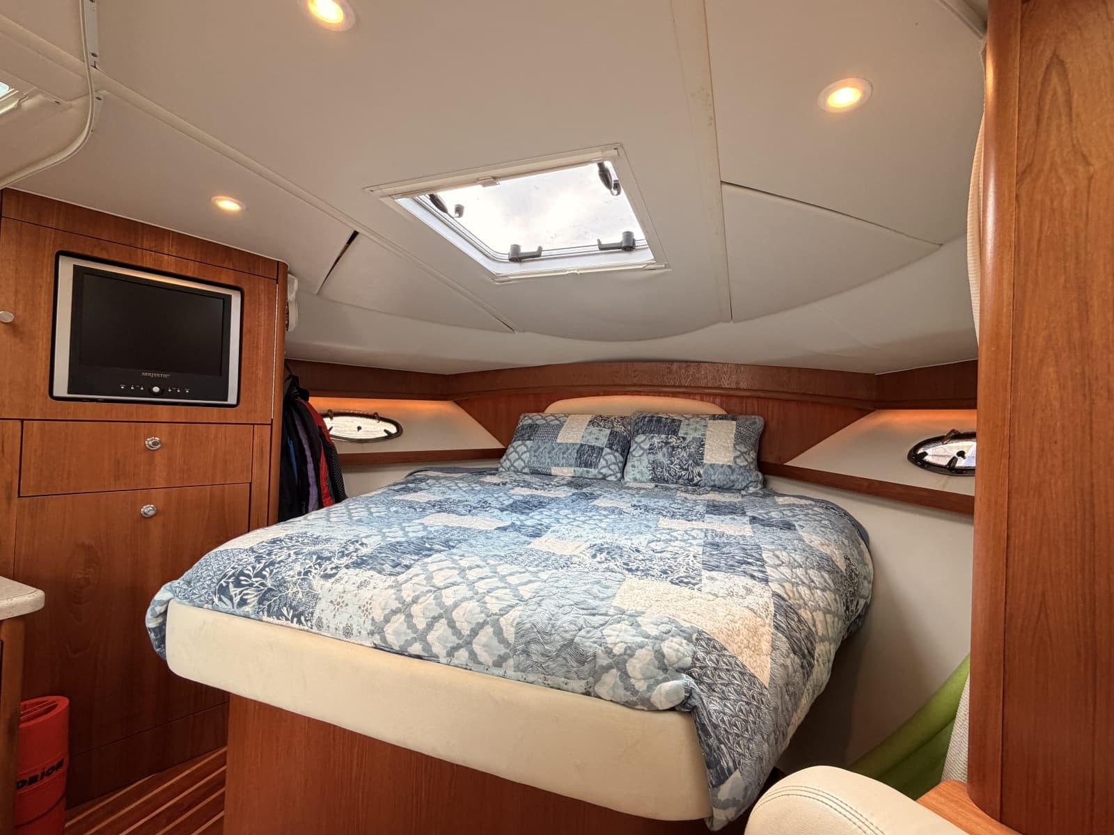 2007 Tiara Yachts 3200 Open - Photo 25