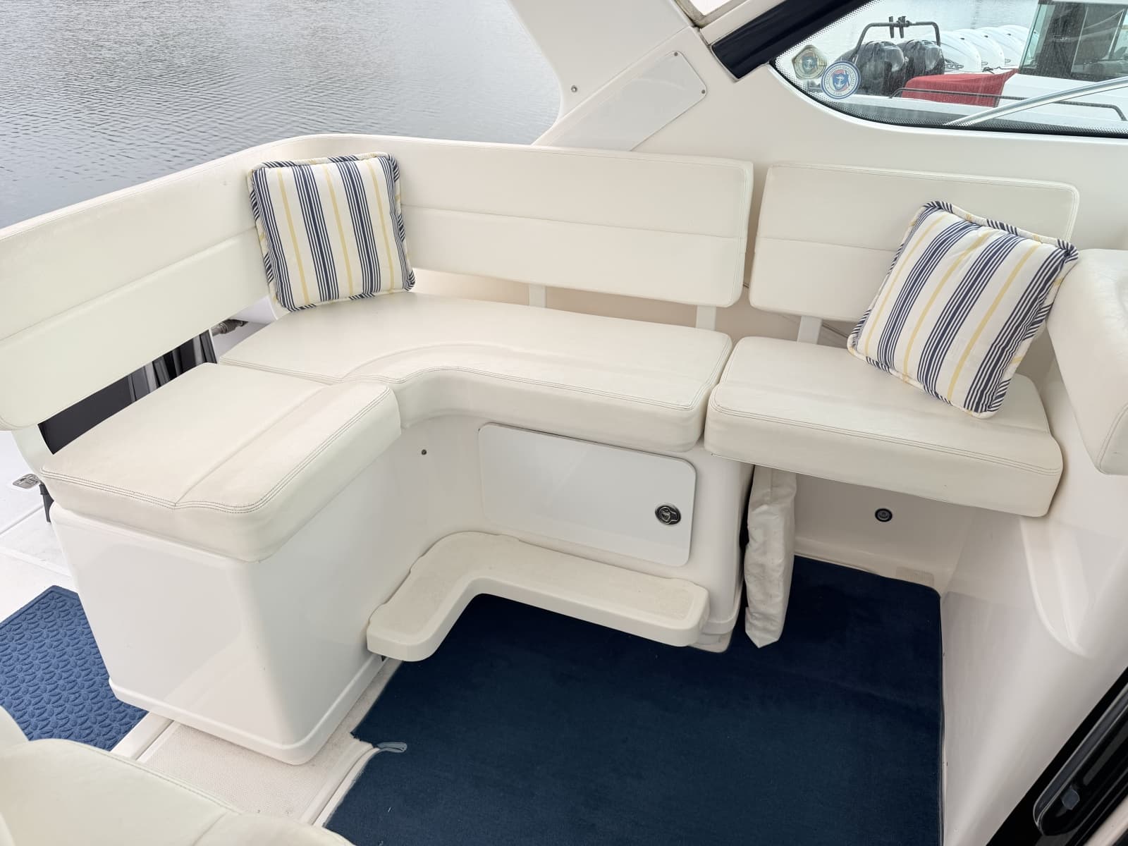 2007 Tiara Yachts 3200 Open - Photo 13