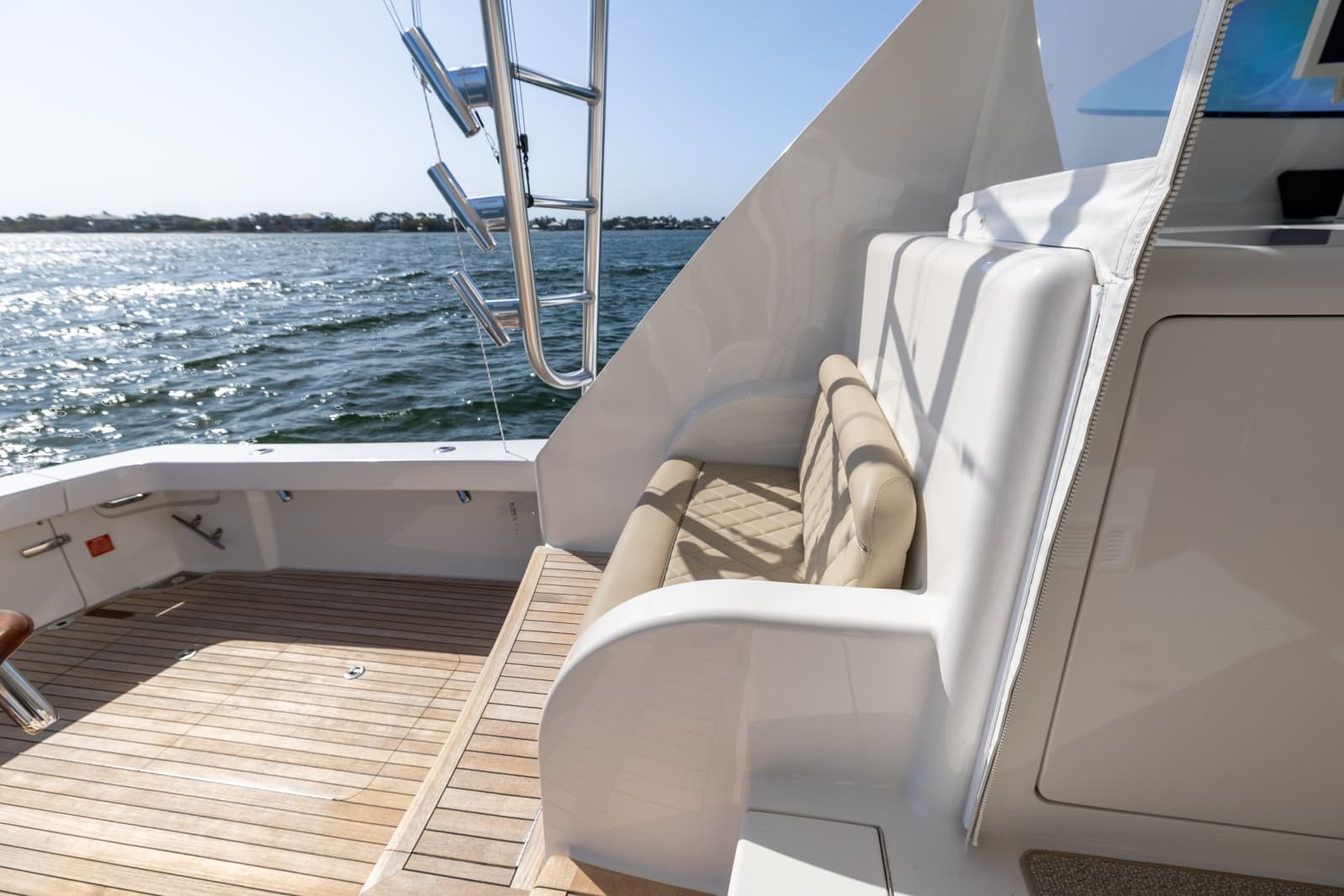 2018 52 Viking Sport Tower Wild Eagle Port Mezzanine