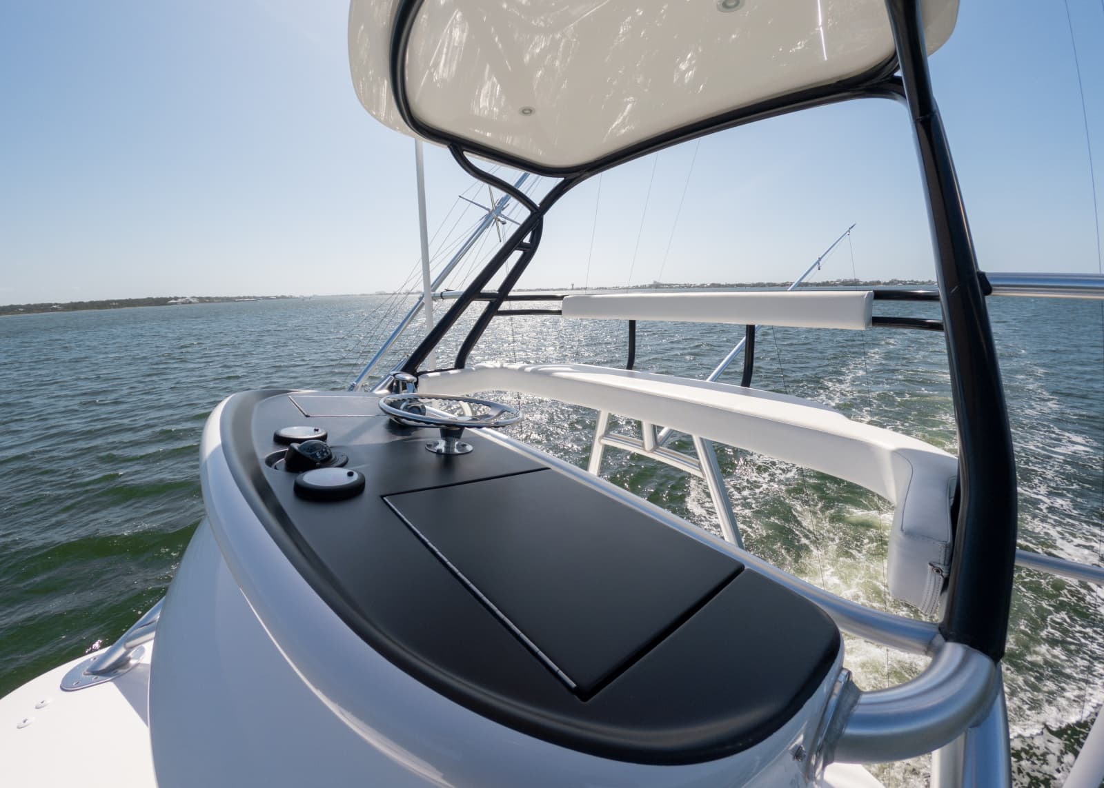 2018 52 Viking Sport Tower Wild Eagle Tower (4)