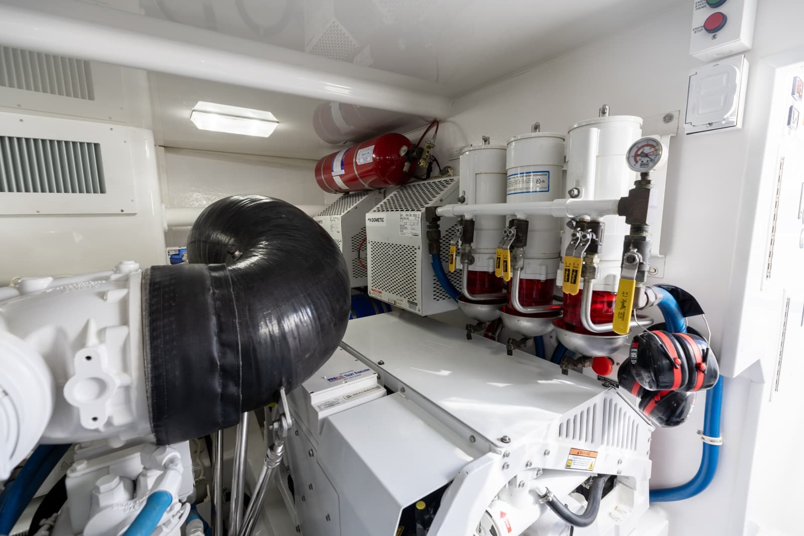 2018 52 Viking Sport Tower Wild Eagle Seakeeper (1)